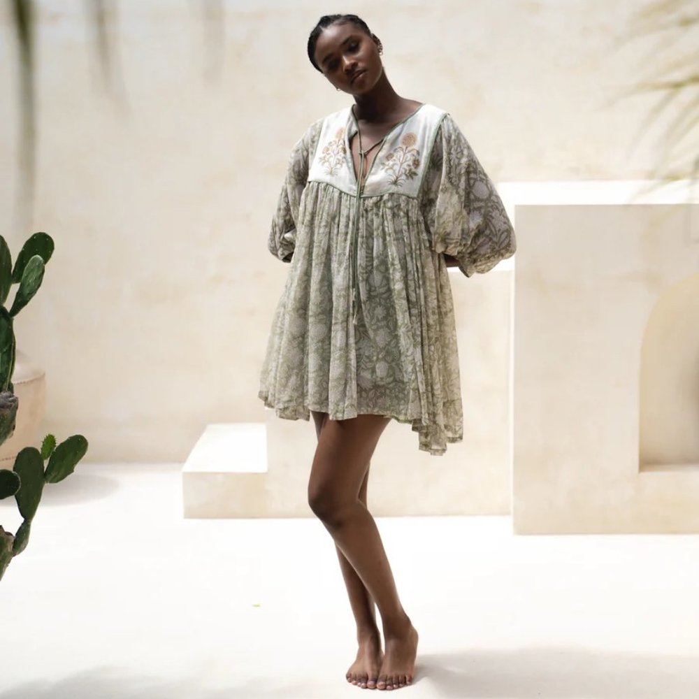 Daughters of India Diya Mini Dress ~ Pistachio XS